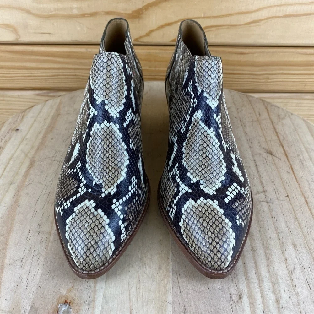 Madewell 6 US Sonia M3463 Snake Embossed Leather Ankle Boots Chelsea Booties NEW